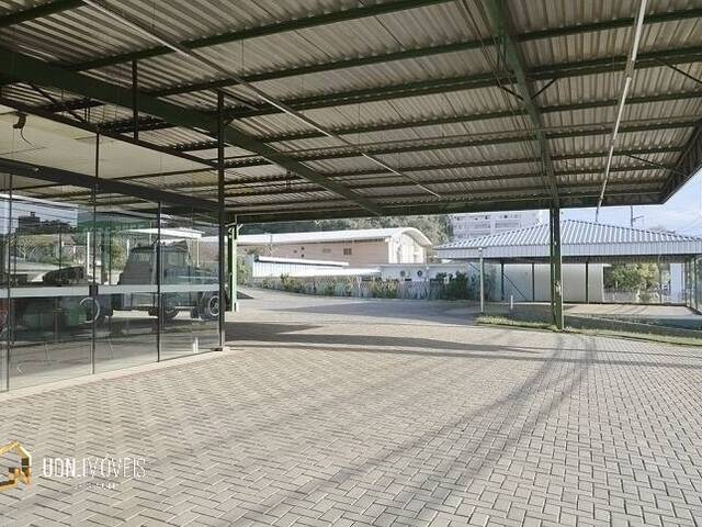 #348 - Ponto Comercial para Locação em Blumenau - SC