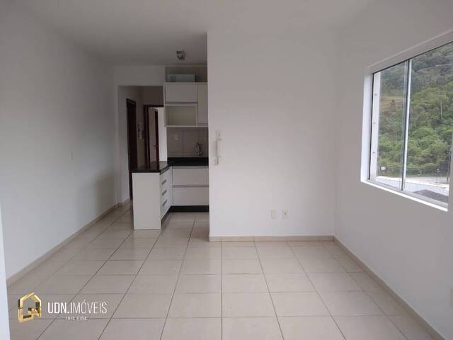 #409 - Apartamento para Locação em Blumenau - SC