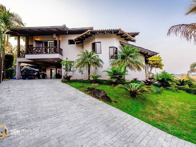 #513 - Casa em condomínio para Venda em Blumenau - SC