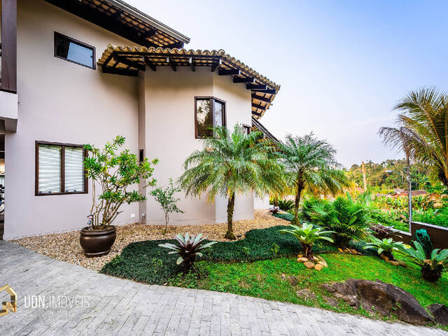 #513 - Casa em condomínio para Venda em Blumenau - SC