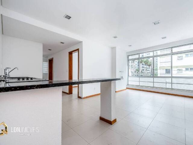 #752 - Apartamento para Locação em Blumenau - SC