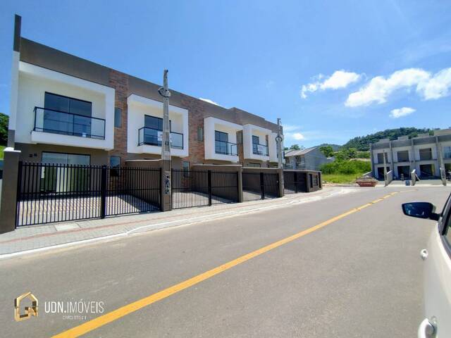 #1389 - Sobrado para Venda em Blumenau - SC