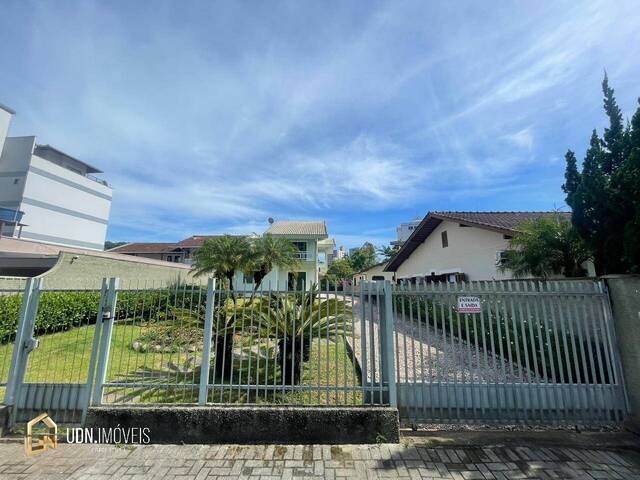 #1392 - Casa para Venda em Blumenau - SC