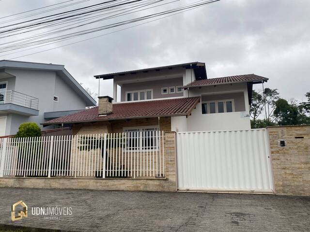 #1572 - Casa para Venda em Blumenau - SC