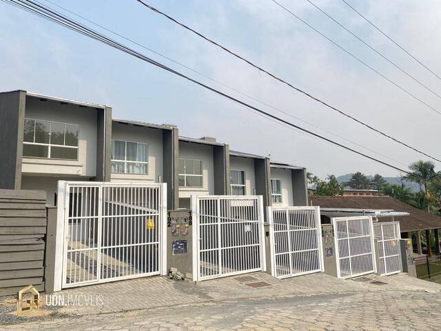 #1590 - Sobrado para Venda em Blumenau - SC