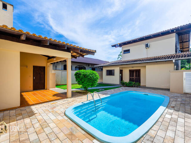 #1604 - Casa em condomínio para Venda em Blumenau - SC