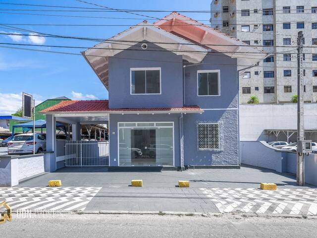 #1624 - Casa para Locação em Blumenau - SC