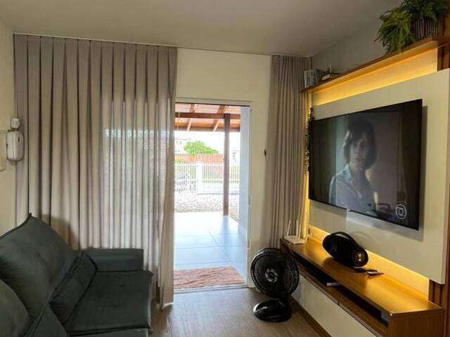 #1692 - Apartamento para Venda em Penha - SC