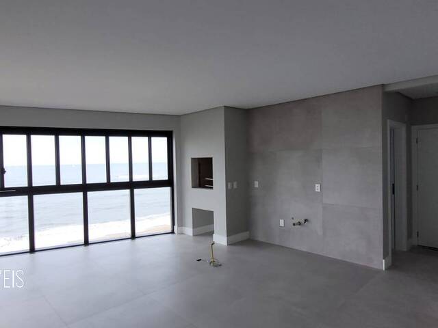 Apartamento para Venda em Piçarras - 4