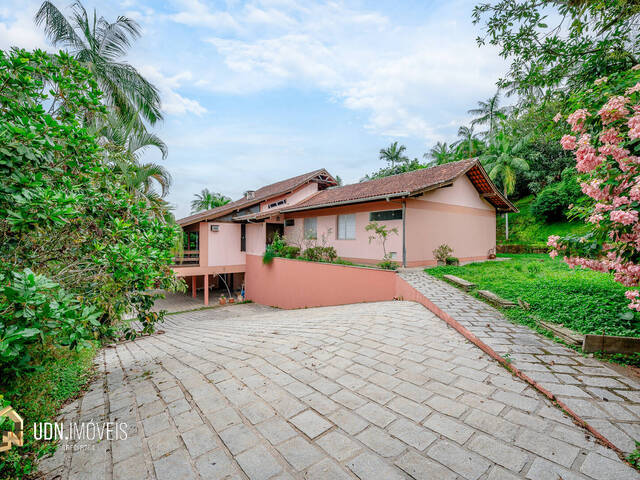 #1752 - Casa para Venda em Blumenau - SC