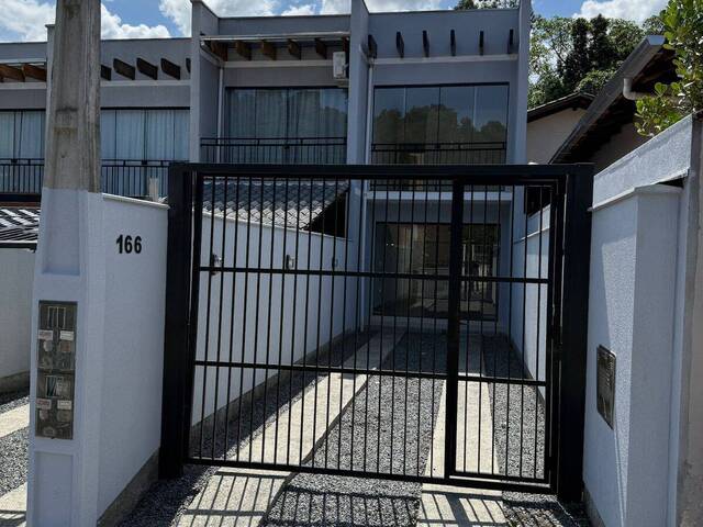 #1780 - Casa para Venda em Blumenau - SC