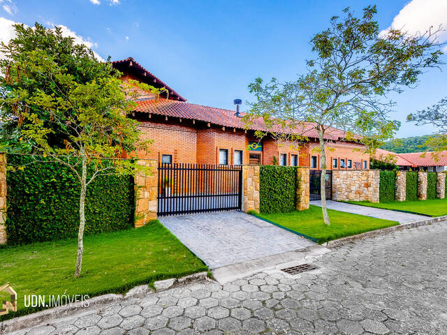 #658 - Casa em condomínio para Venda em Blumenau - SC