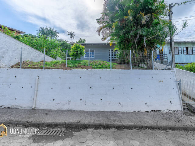 #1235 - Casa para Venda em Blumenau - SC