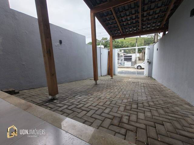 Sobrado para Locação em Gaspar - 3