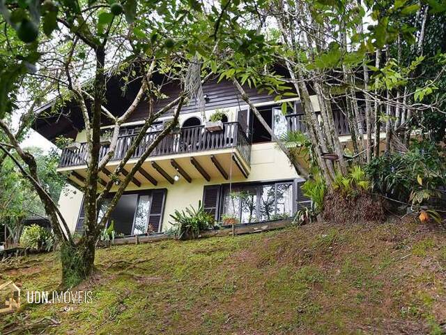 #197 - Casa em condomínio para Venda em Blumenau - SC - 2