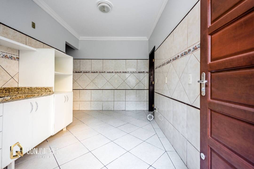 Apartamento dois quartos semimobiliado para locação, bairro Itoupava Norte — foto 2