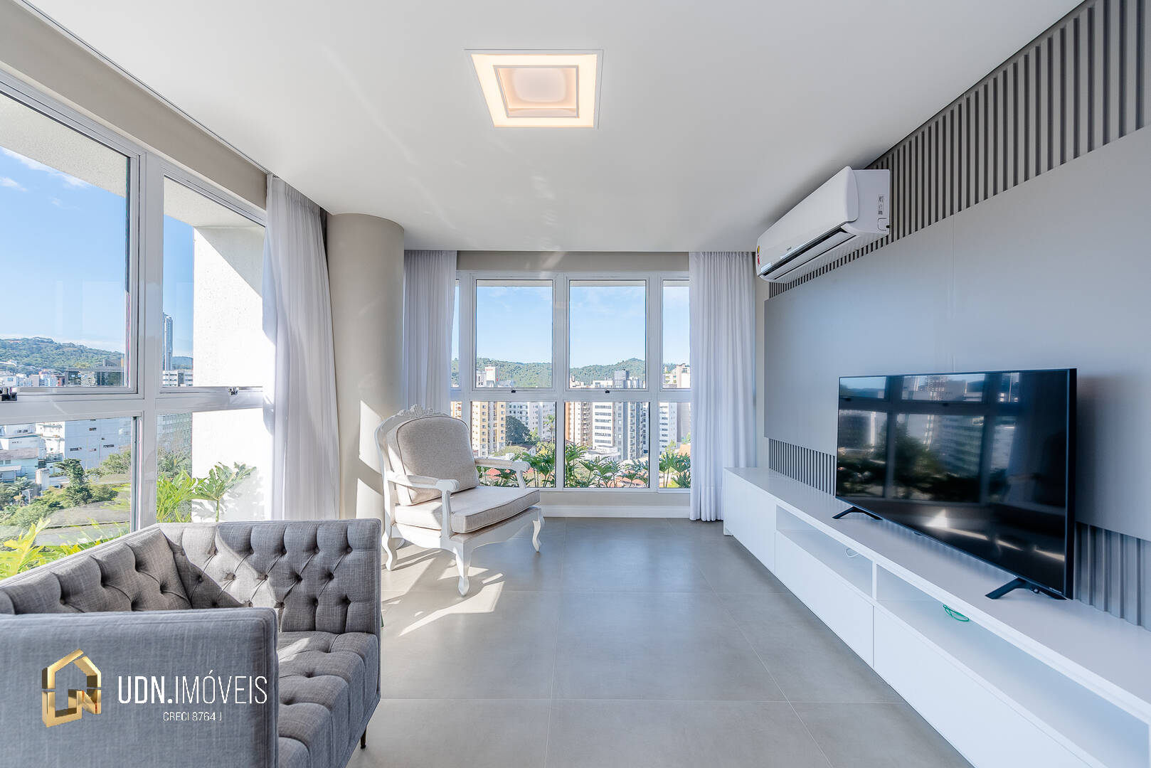 Apartamento novo, mobiliado e equipado no bairro Bom Retiro, Blumenau - SC