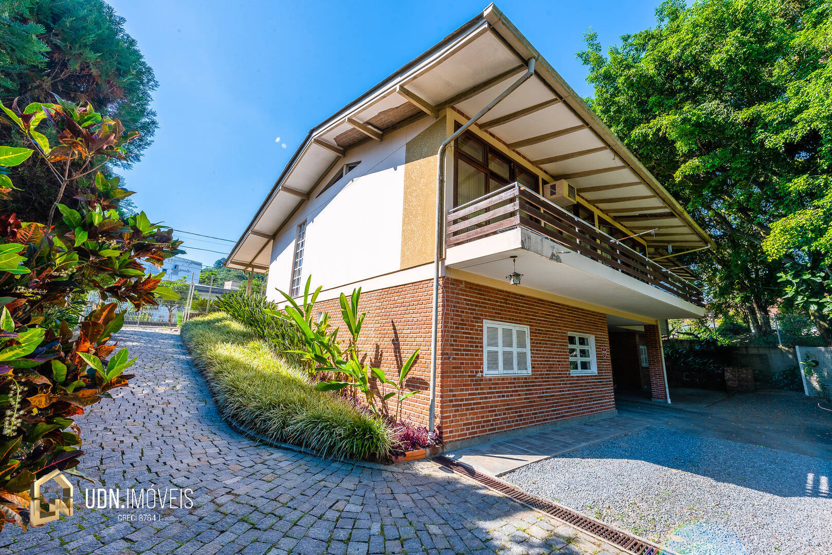 Casa a venda no bairro Ponta Aguda, Blumenau - SC