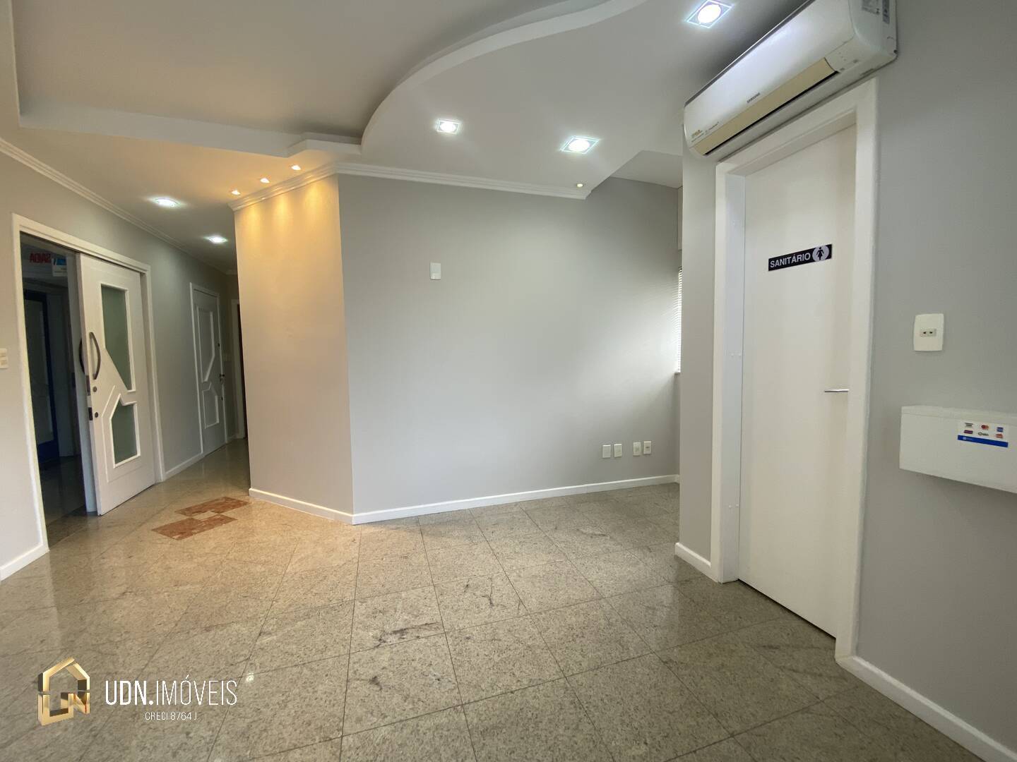 Sala semi mobiliada a venda e locação bairro Garcia, Blumenau - SC — foto 5