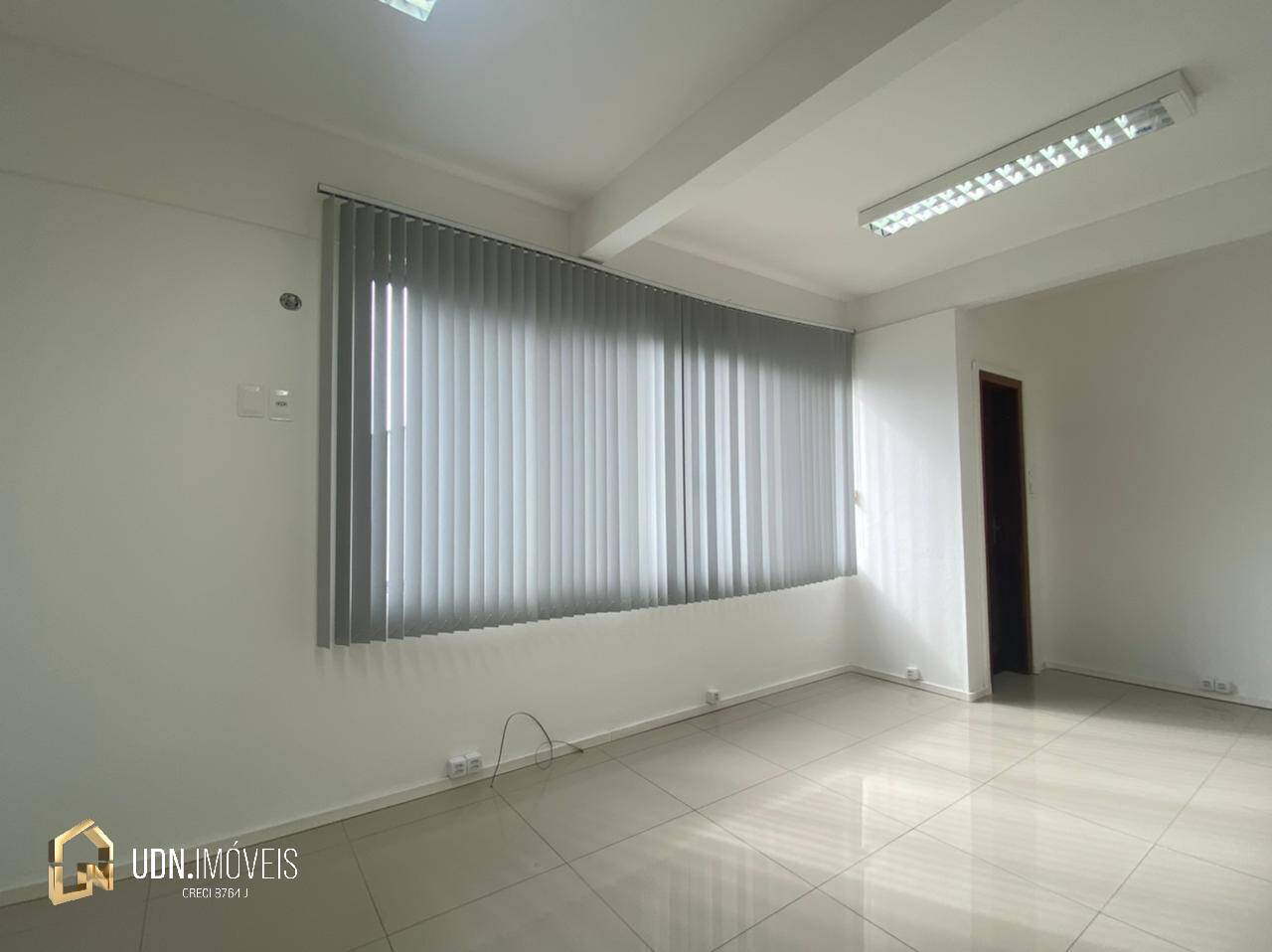 Sala Comercial para Locação Bairro Centro, Blumenau - SC — foto 5