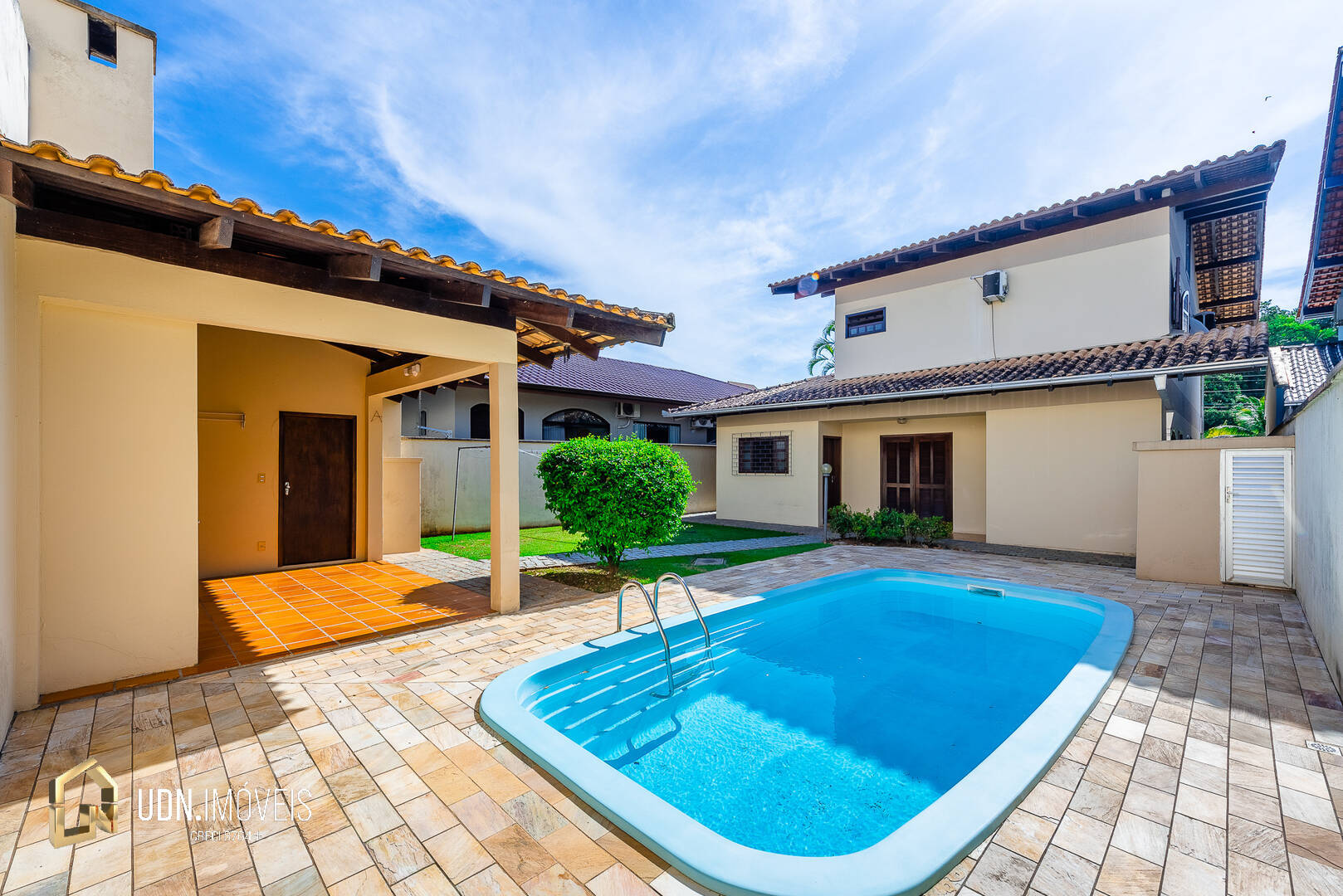 Casa a venda em condomínio fechado, bairro Vorstadt, Blumenau - SC