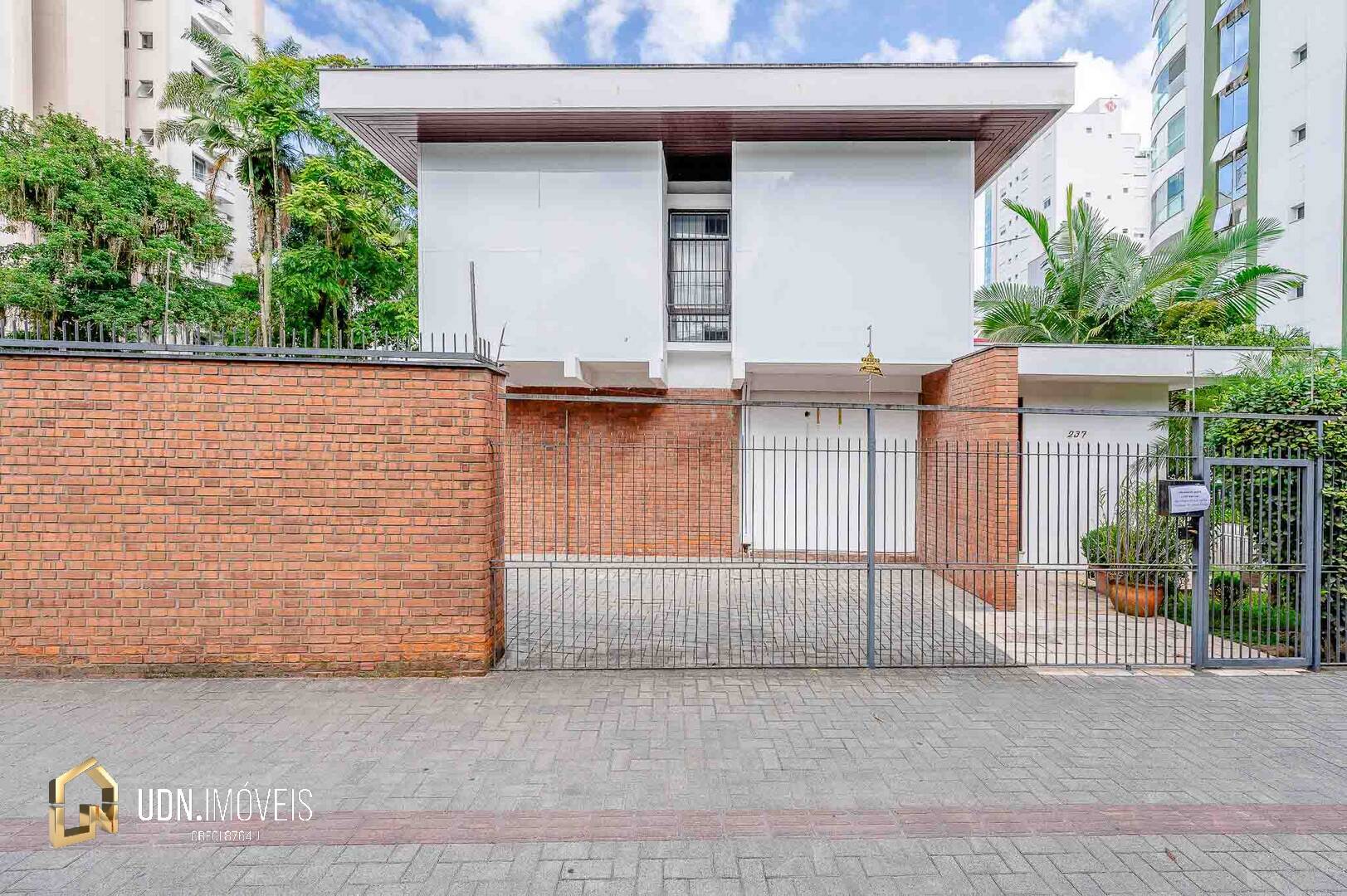 Imóvel comercial para locação no bairro Victor Konder, Blumenau - SC