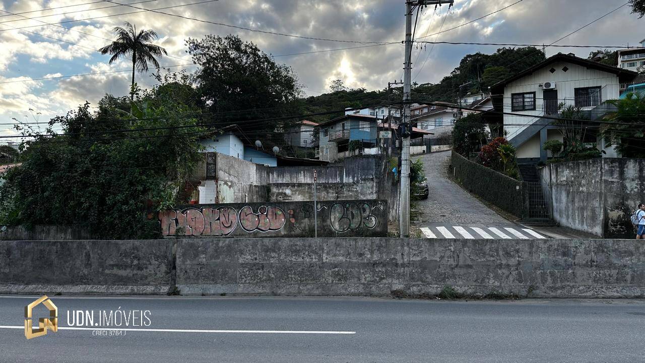 Terreno em ponto comercial a venda no bairro Ponta Aguda, Blumenau - SC