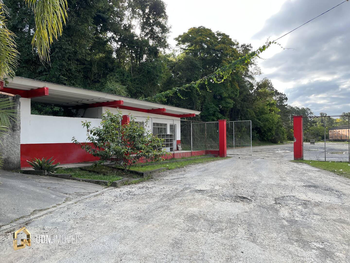 Imóvel Comercial com Amplo Pátio no Bairro Passo Manso, Blumenau - SC — foto 2