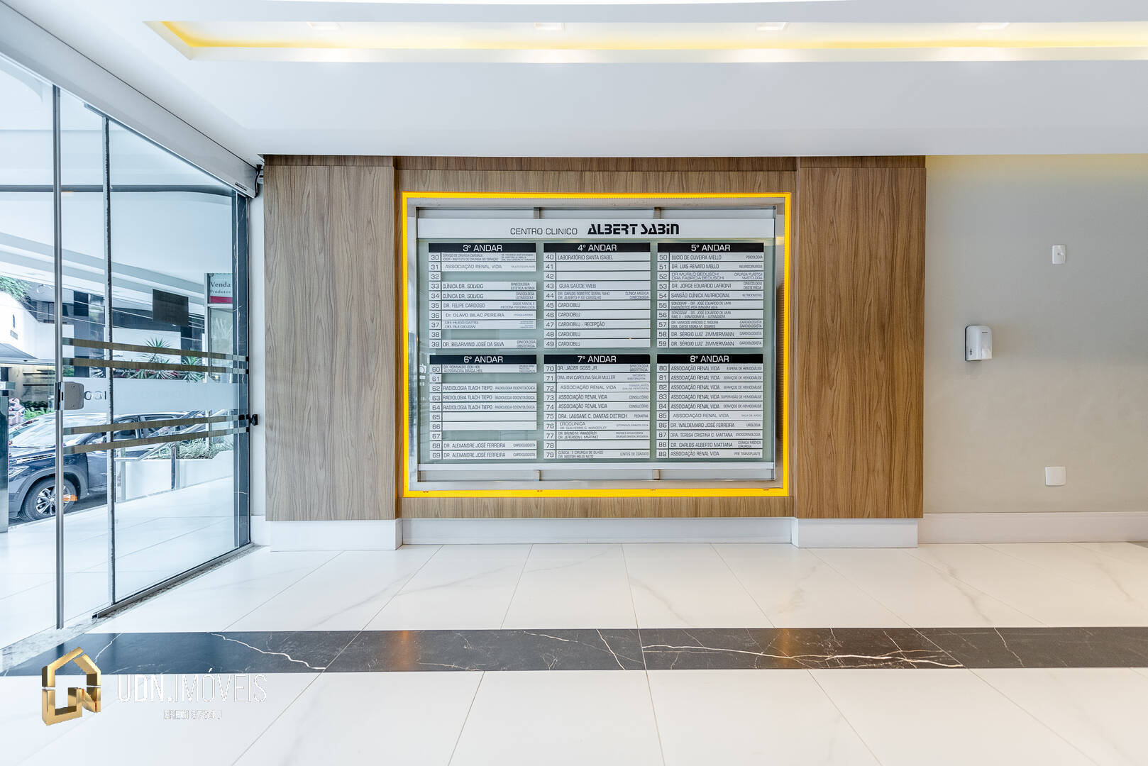 Sala Comercial Mobiliada A Venda no Bairro Centro, Blumenau - SC — foto 3