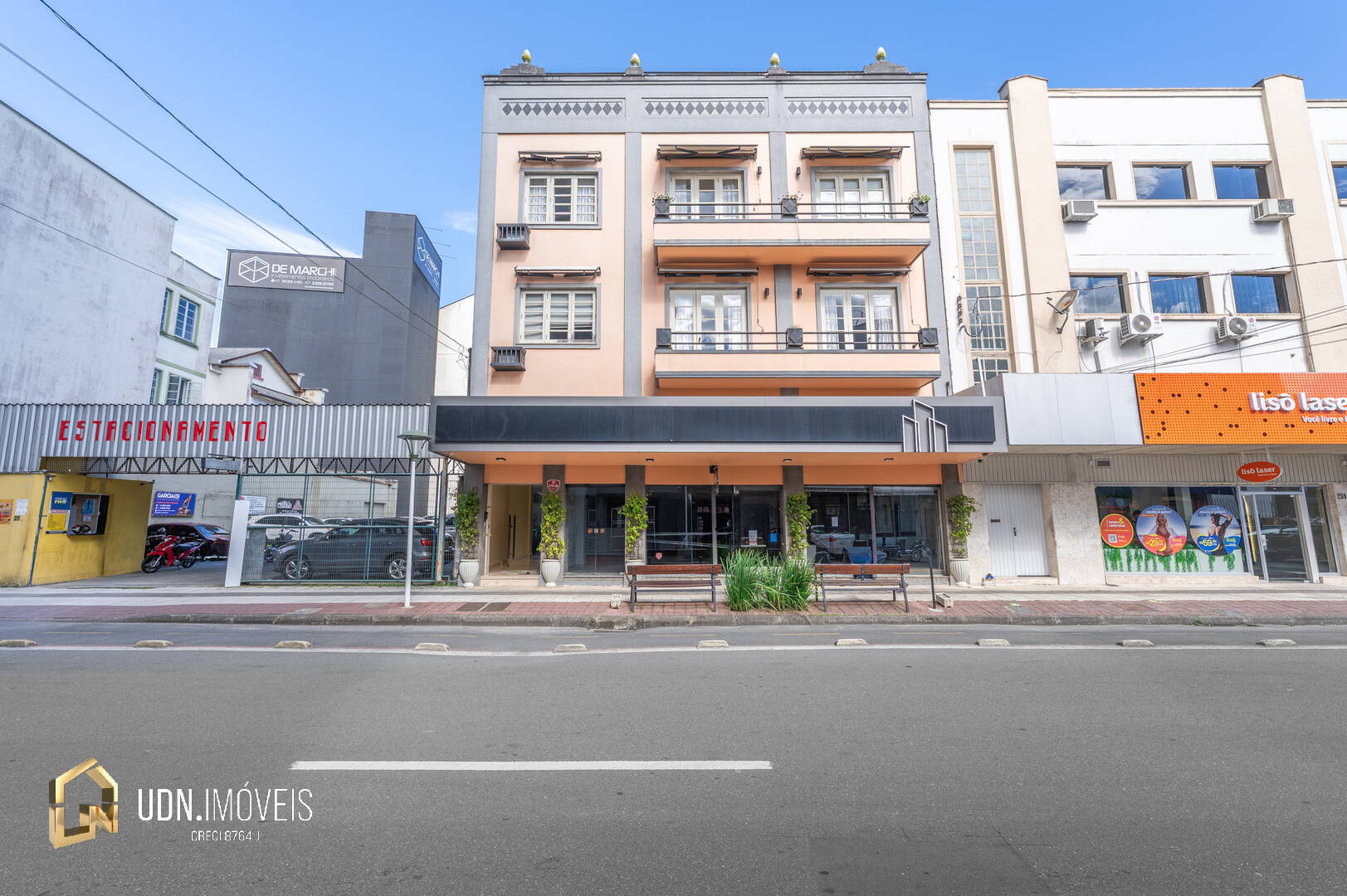Sala Comercial Semi-mobiliada no Centro de Blumenau/SC, — foto 2