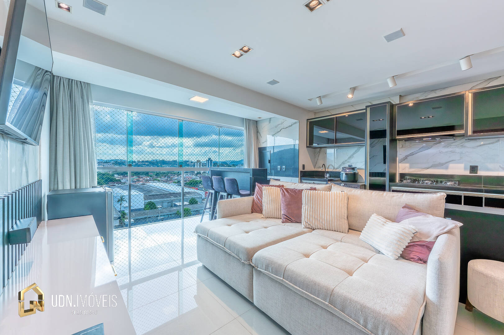 Lindo Apartamento Mobiliado à Venda na Itoupava Norte — foto 2