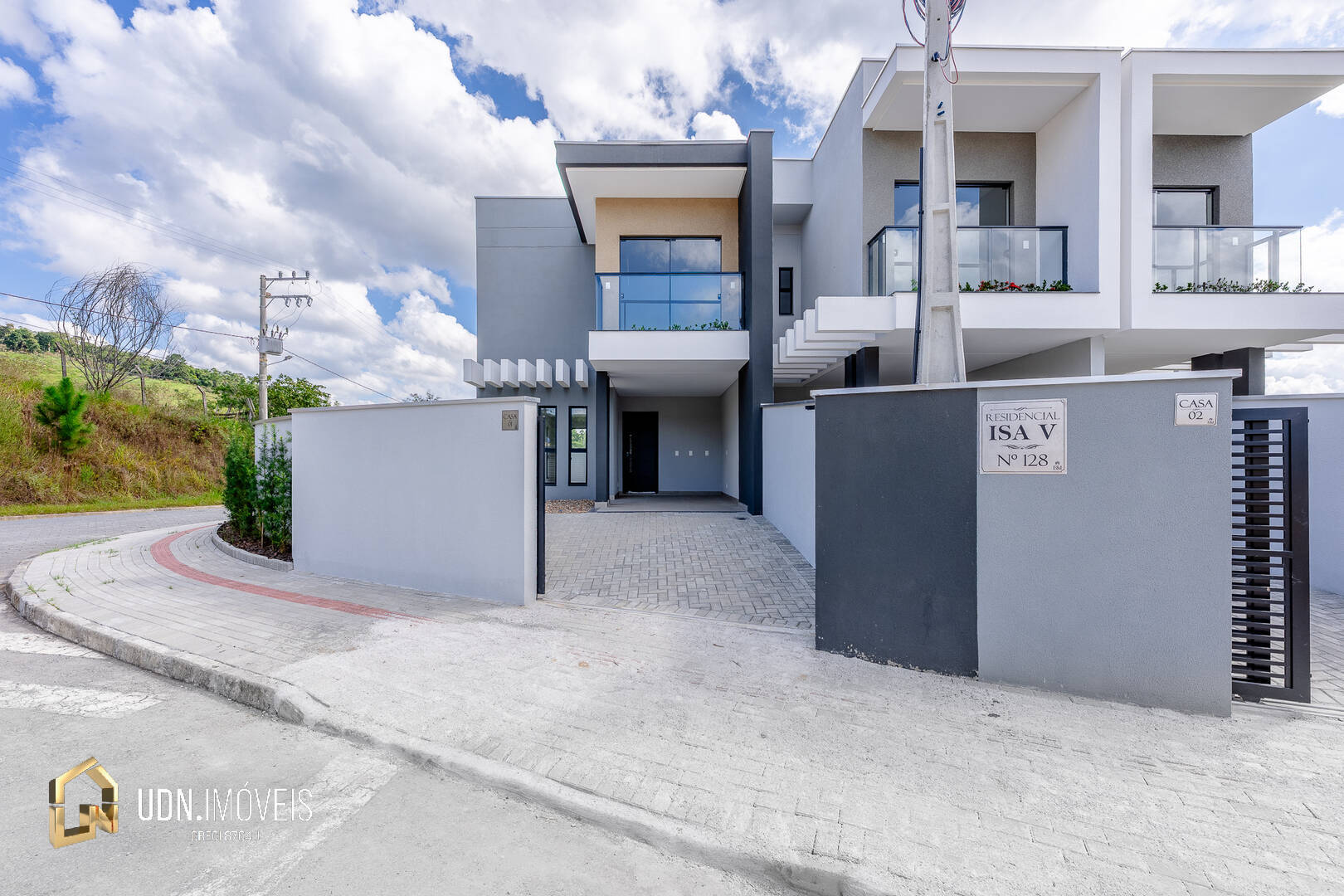Sobrado à Venda | Bela Vista, Gaspar - SC - foto 1